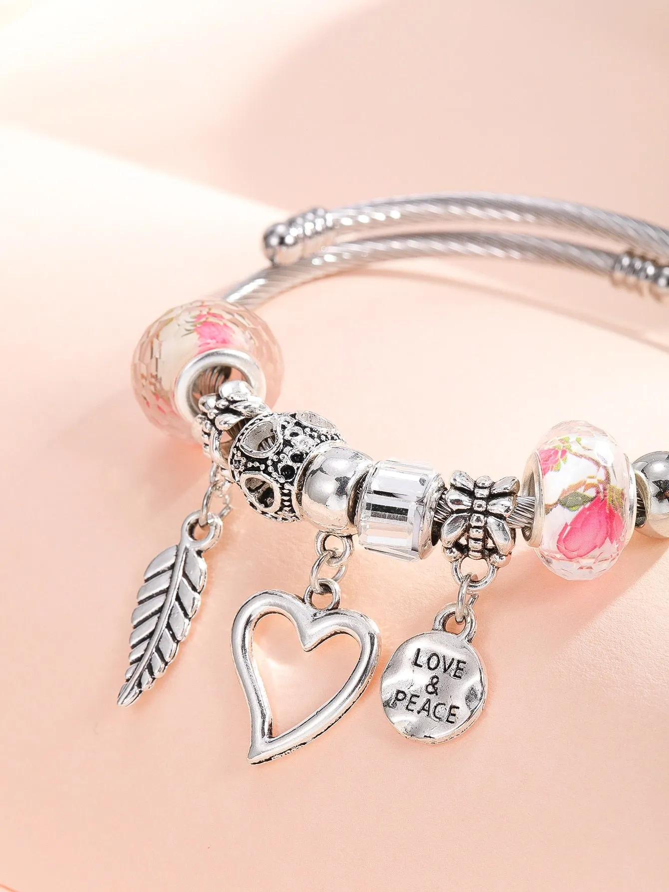 1pc Fashionable Feather & Heart Decor Bangle For Women For Daily Decoration