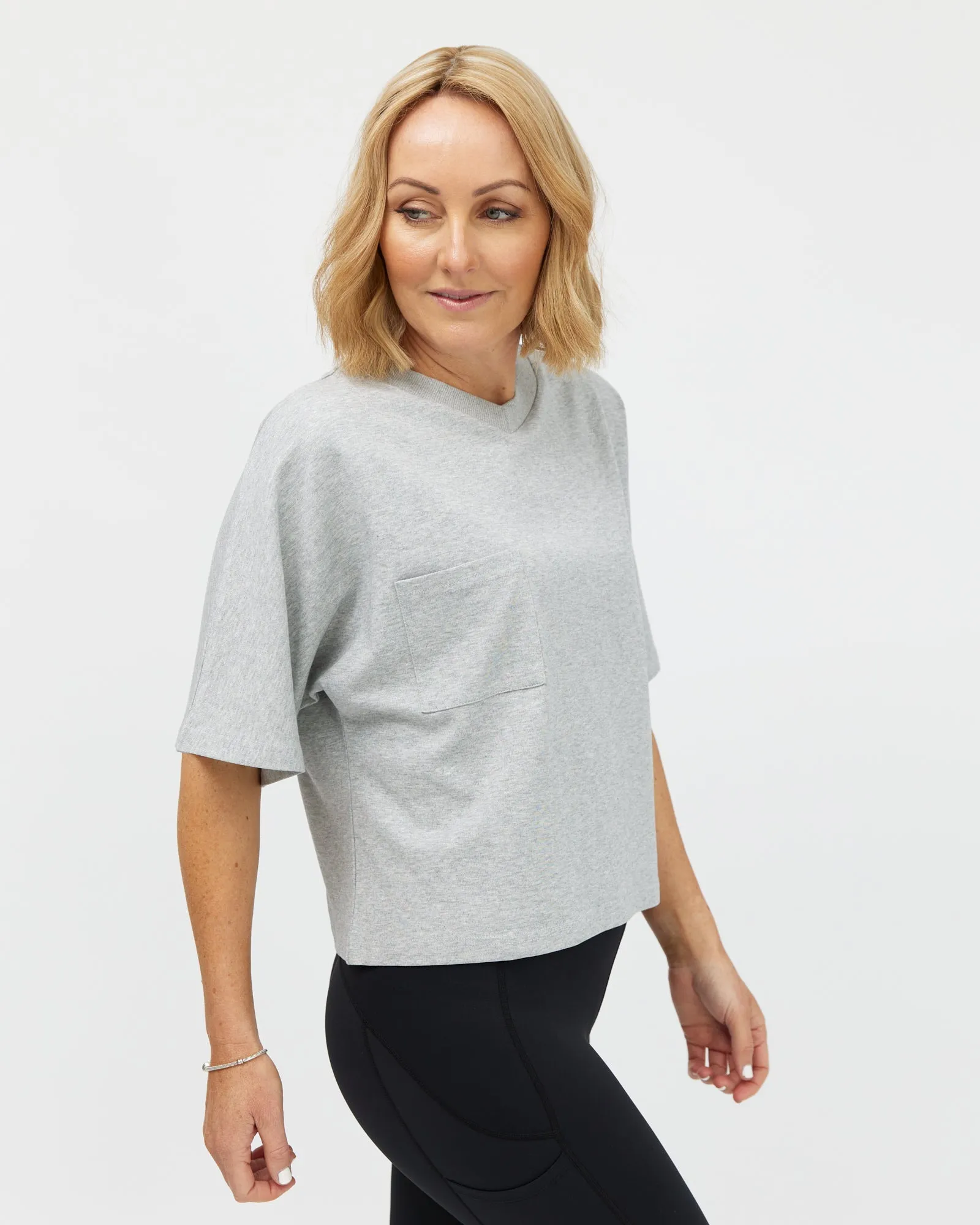 Ava V-neck Crop Tee