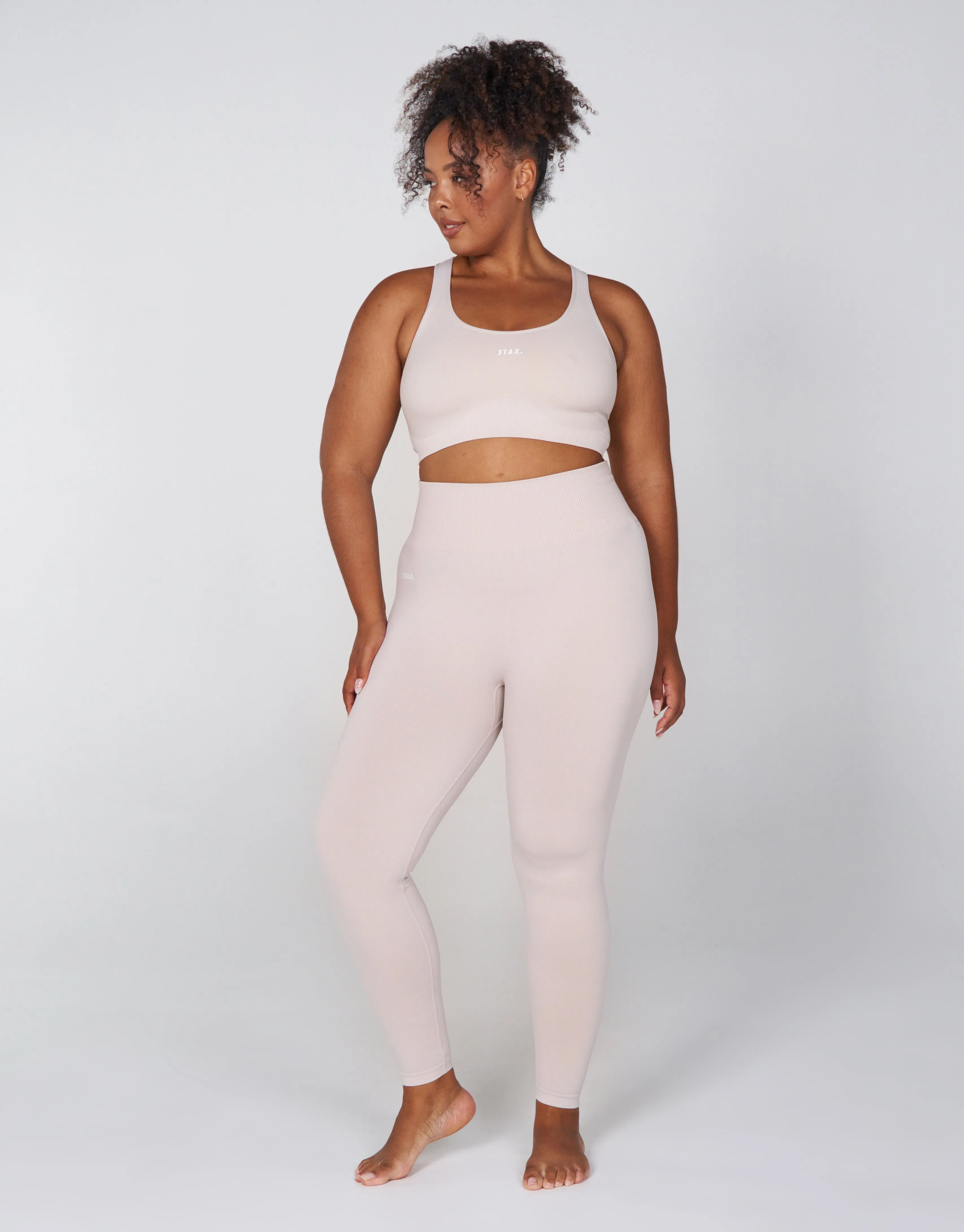 Premium Seamless Favourites Racer Crop - Bone