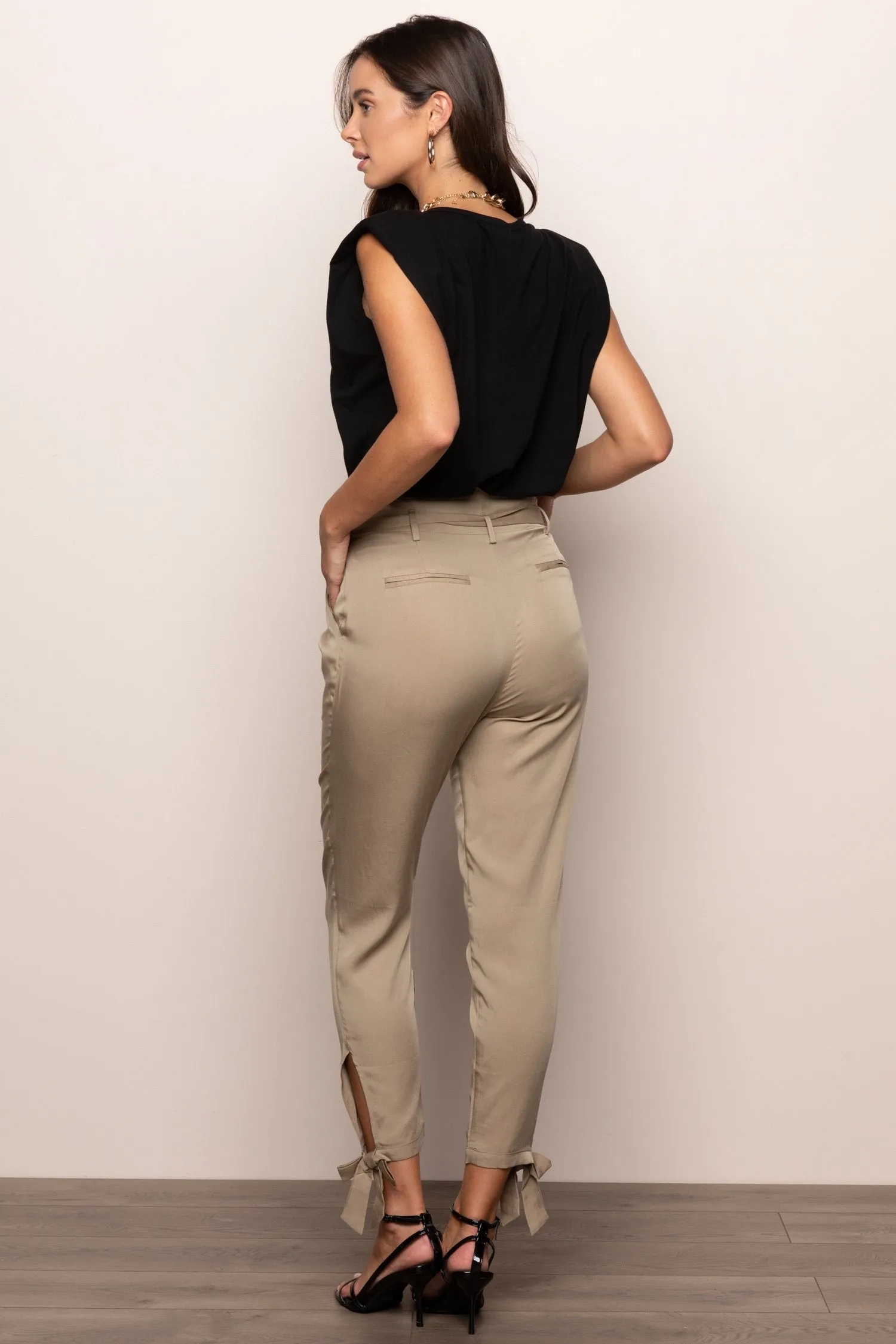 Tina Trousers in Khaki