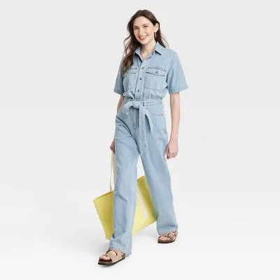 Universal Thread Women's Short Sleeve Denim Jumpsuit, Light Wash, Belted Waist