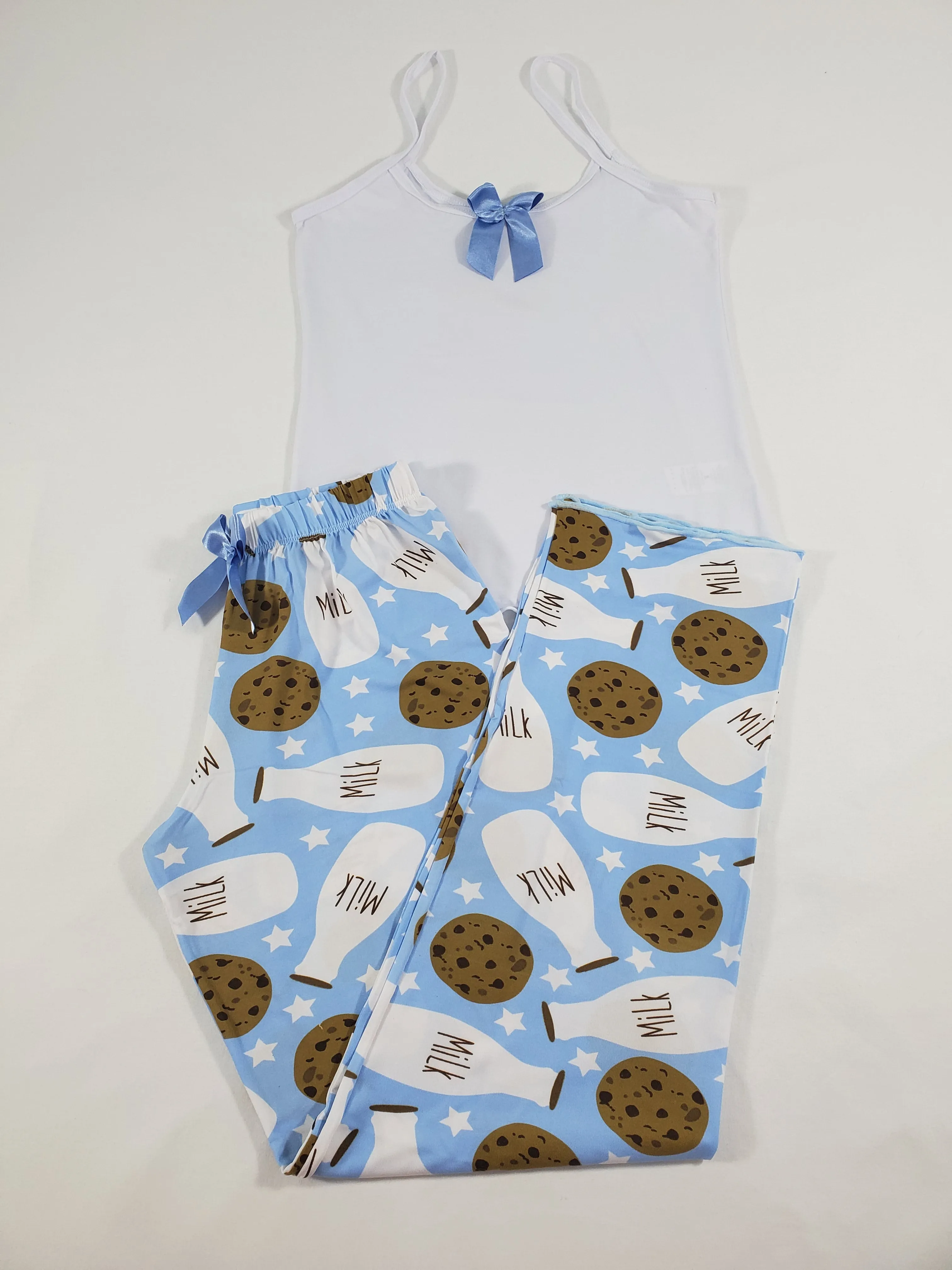 Women's Classic pajama set XL blue pants cookies and milk theme white blouse