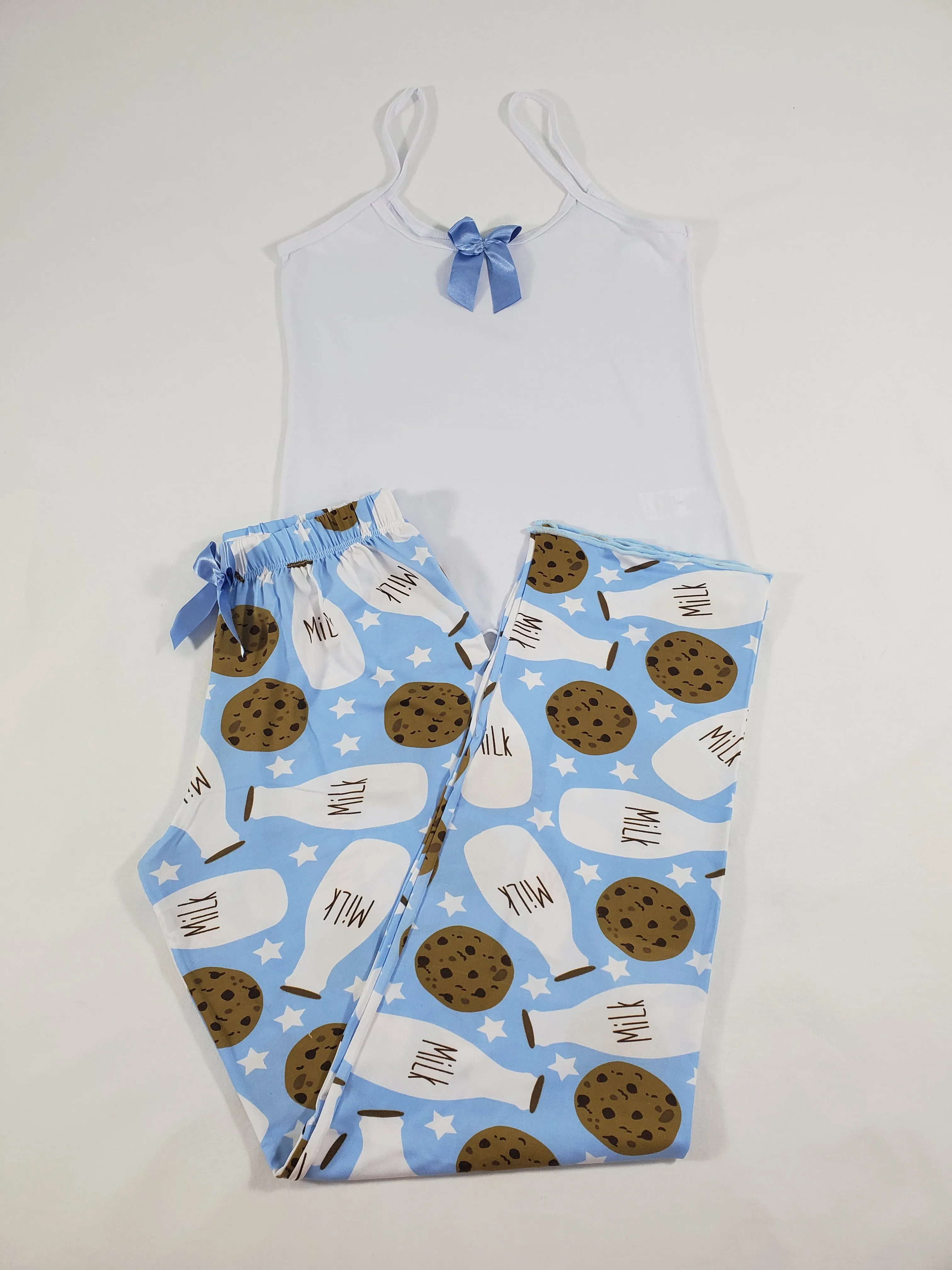 Women's Classic pajama set XL blue pants cookies and milk theme white blouse